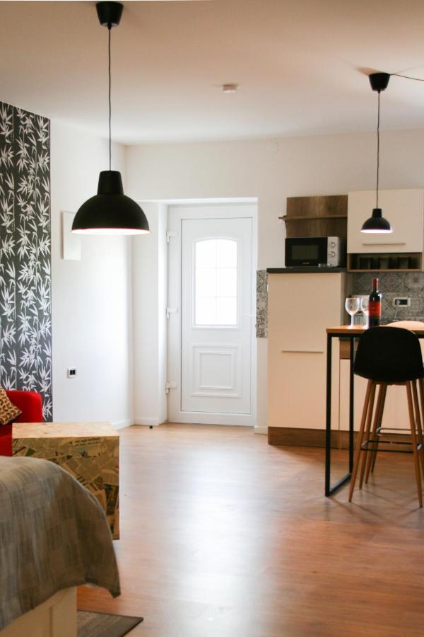 Apartment Pretty Little Thing Called Biska *